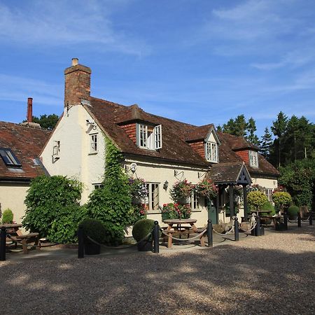 The Black Horse At Ireland Shefford Exteriör bild