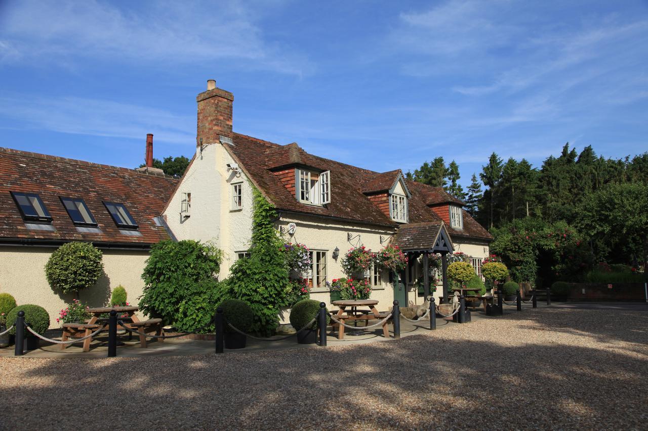 The Black Horse At Ireland Shefford Exteriör bild